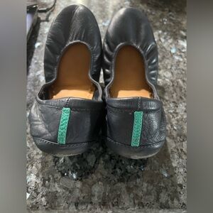 Well loved California Navy Tieks